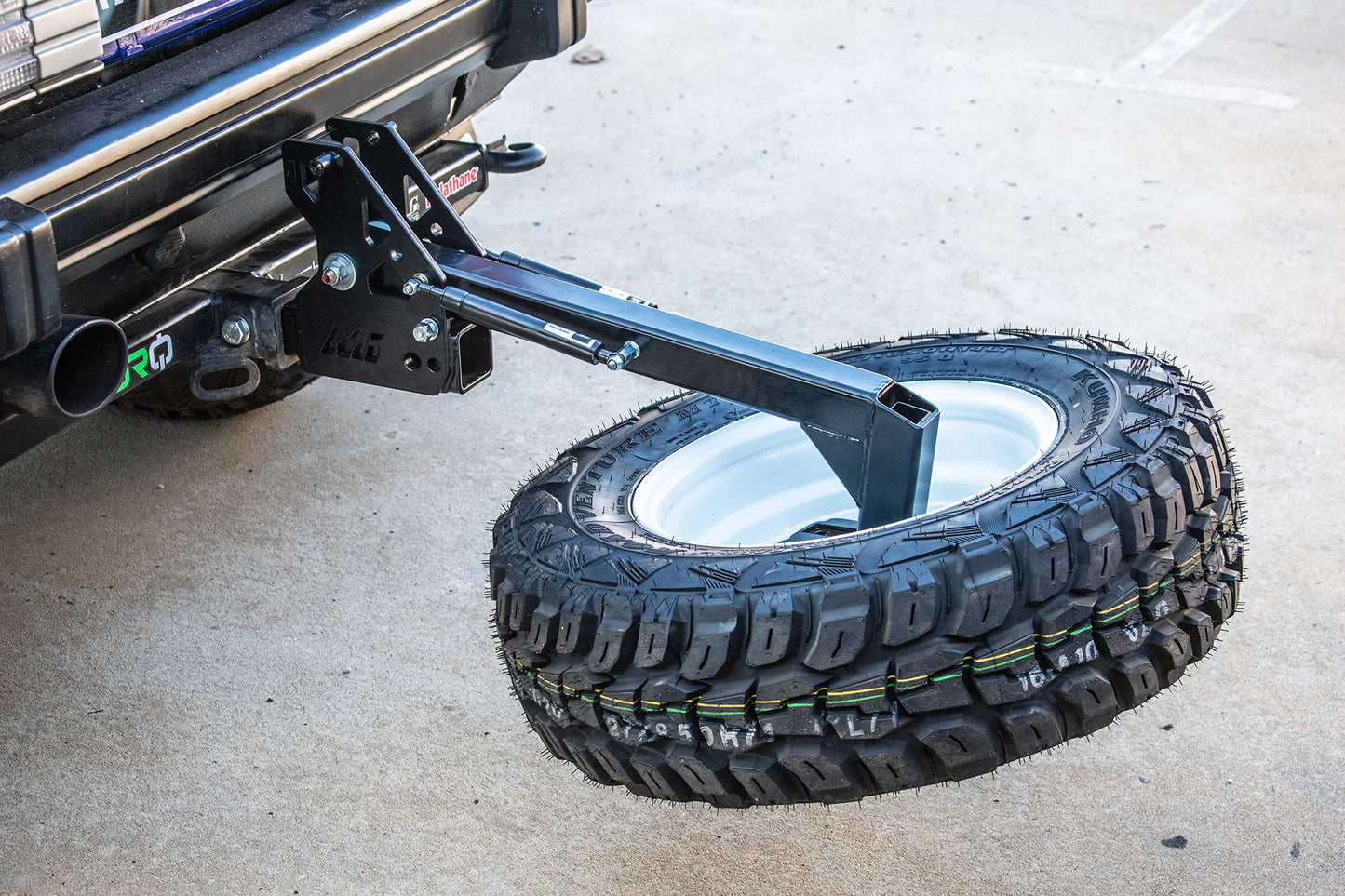 TILTING SPARE WHEEL CARRIER | GEN3 | 2T TOWING – Mirack